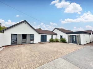 Photo 30- click for photo gallery